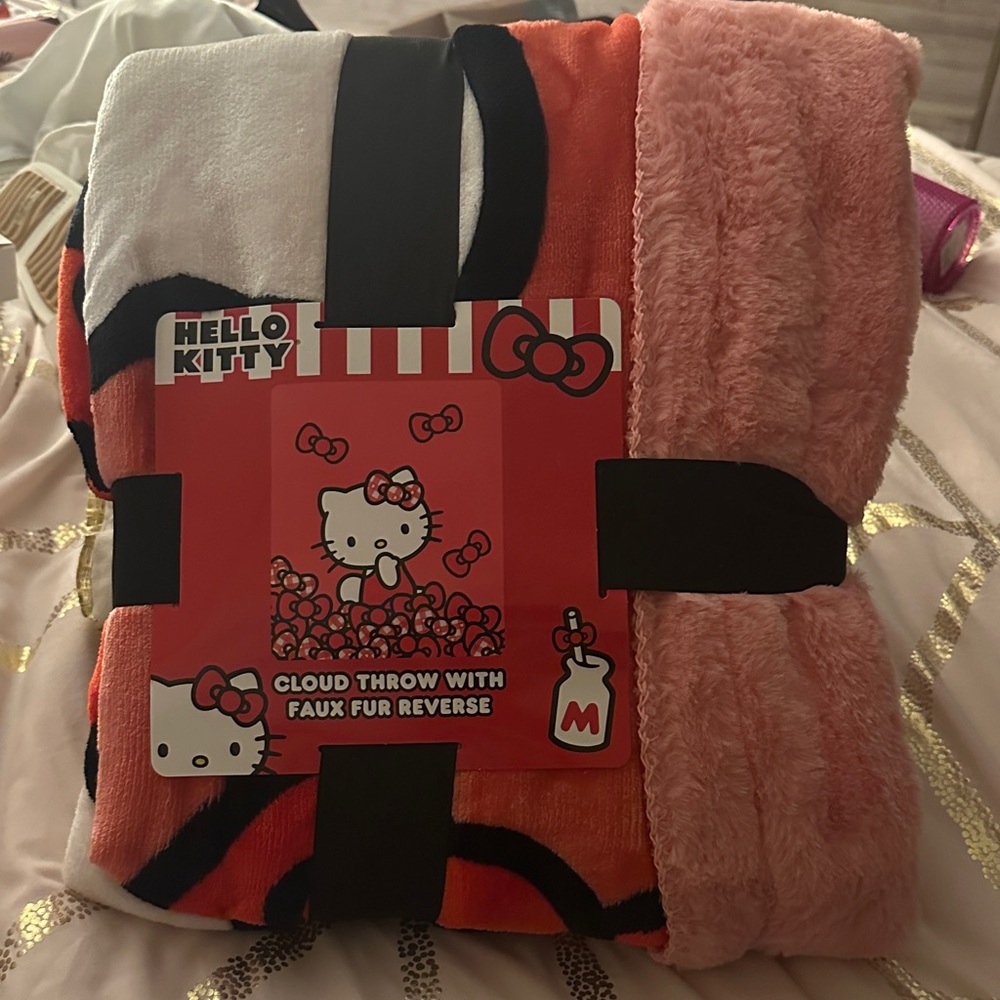Hello Kitty Pink and Red Throw Blanket - Picture 1 of 3